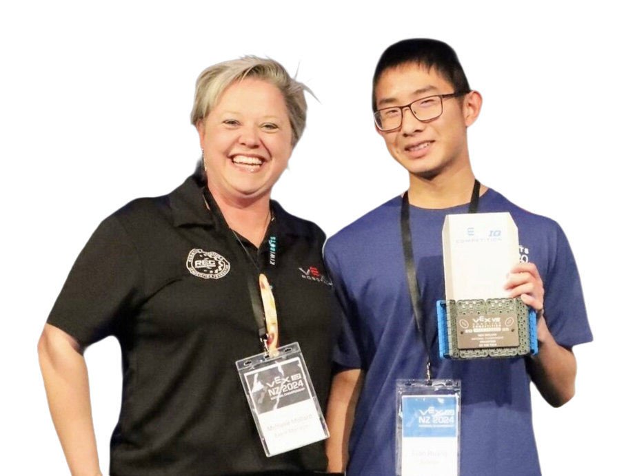 Evan Huang — VEX V5 World Champion 2022, VEX NZ Volunteer of the Year 2024-25, Caltech '29, Moon Robotics Auckland